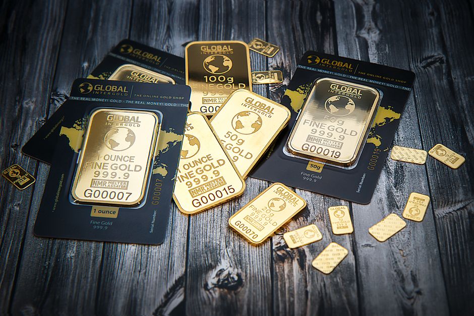 Gold Price Surges Past $4,400 an Ounce — But the Rally Is a Warning Sign, Not a Celebration