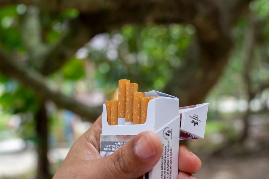 Illicit Tobacco Use Doubles as Australians Smoke Less but New Nicotine Habits Emerge
