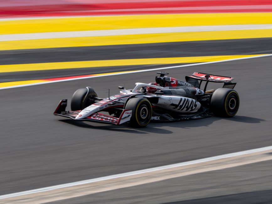Kimi Antonelli wins Belgian GP as teenager tightens championship grip; Piastri finishes fifth after collision damage